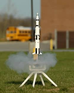 saturnV2 Ракетите: І част - физика на ракетното движение